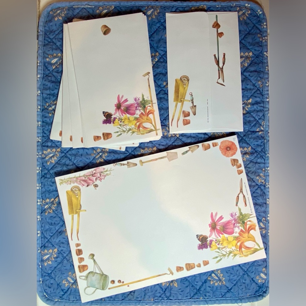 Marjolein Bastin charming garden theme vintage stationary